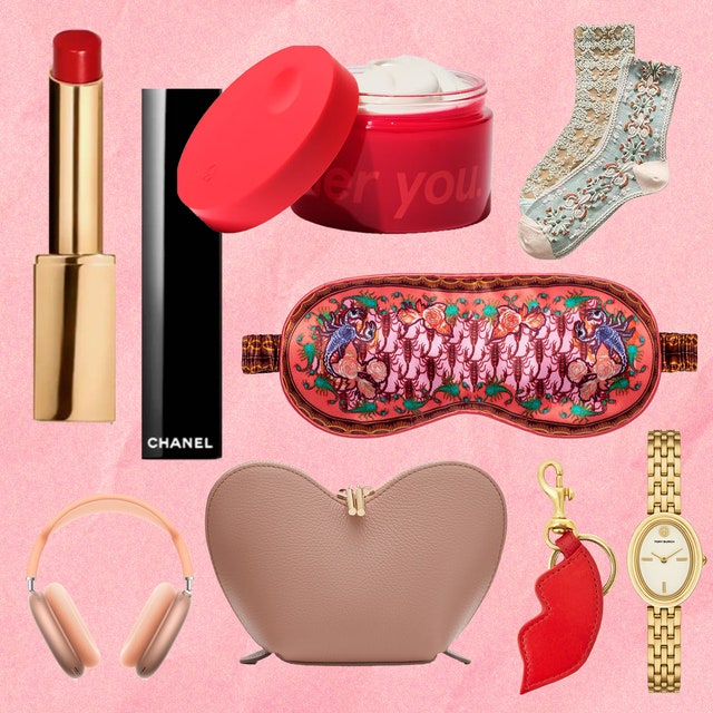 These Are the Valentine’s Day Gifts She Actually Wants