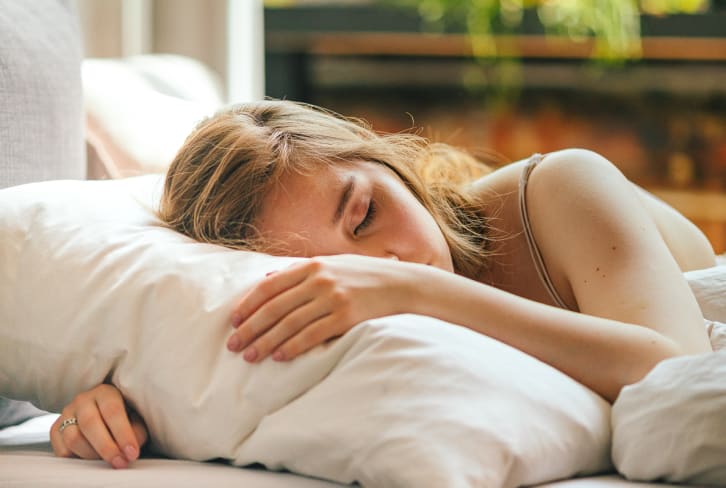 The Sleep/Weight-Gain Connection You Need To Know About