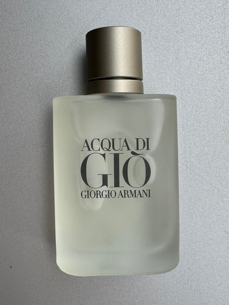 Giorgio Armani Acqua di Giò Eau de Toilette cologne bottle